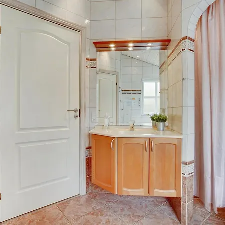 Bina - 1-9km From The Sea By Interhome *